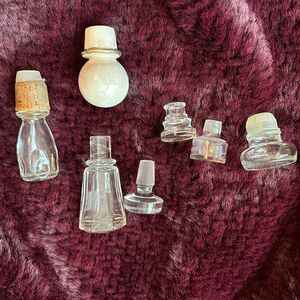 Vintage crystal or  glass - 7 wine or decanter or bottle  stoppers